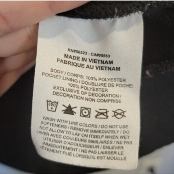 Nike | Men's Therma GFX 2.2 Pullover Hoodie Sweatshirt Black - Picture 7 of 7